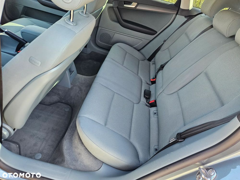 Audi A3 Sportback 1.4 TFSI Ambiente - 10