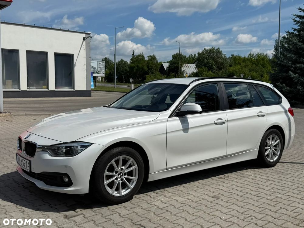 BMW Seria 3 318d M Sport Shadow - 1
