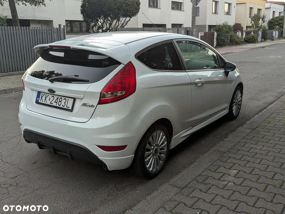 Ford Fiesta 1.6 Sport - 6