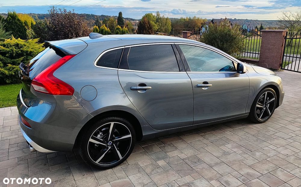 Volvo V40 D3 Momentum - 8