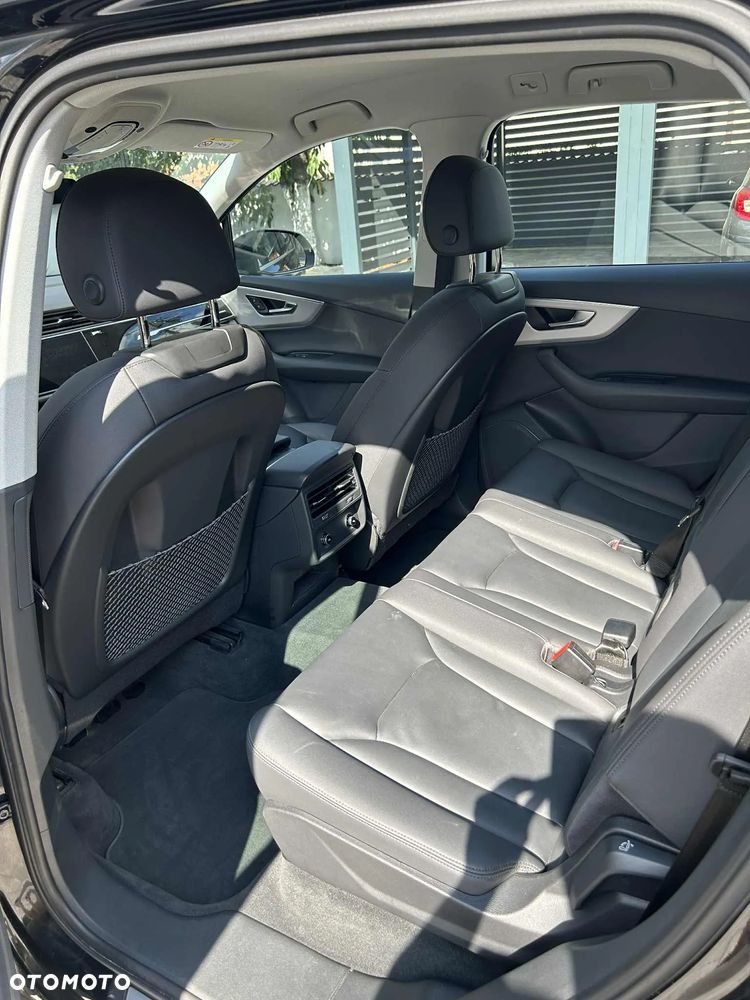Audi Q7 - 12