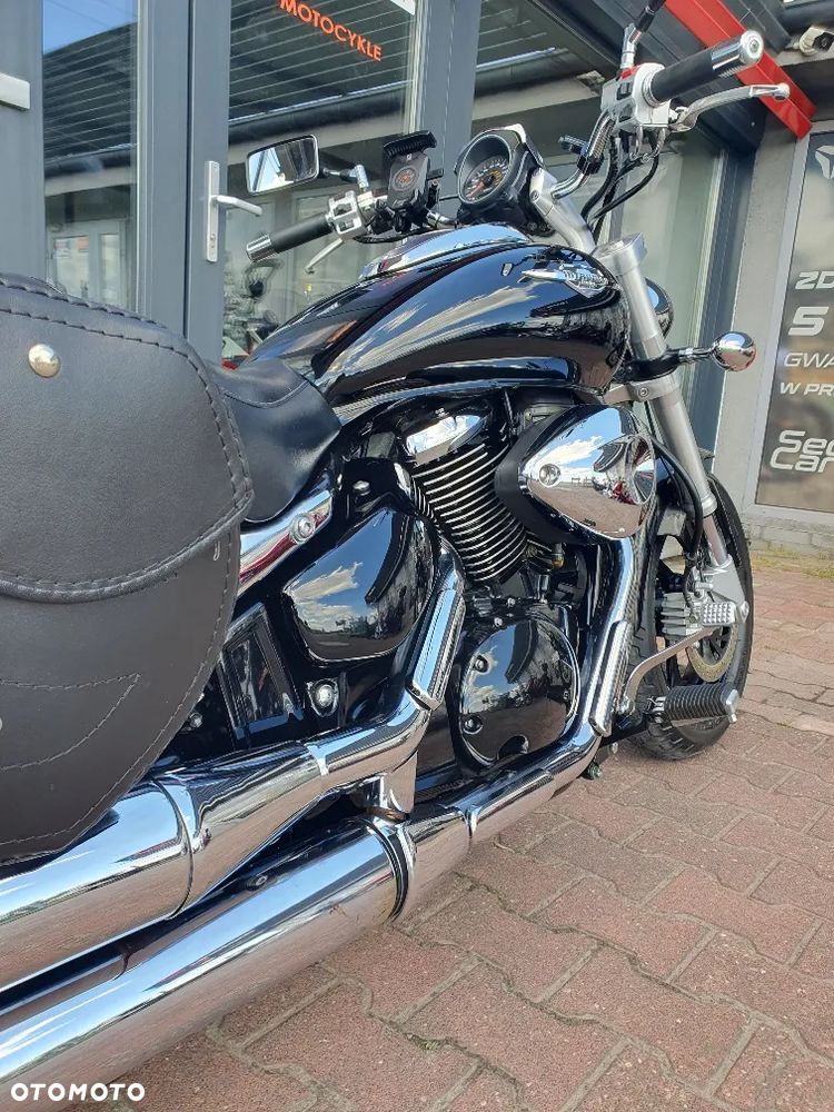 Suzuki Intruder - 33