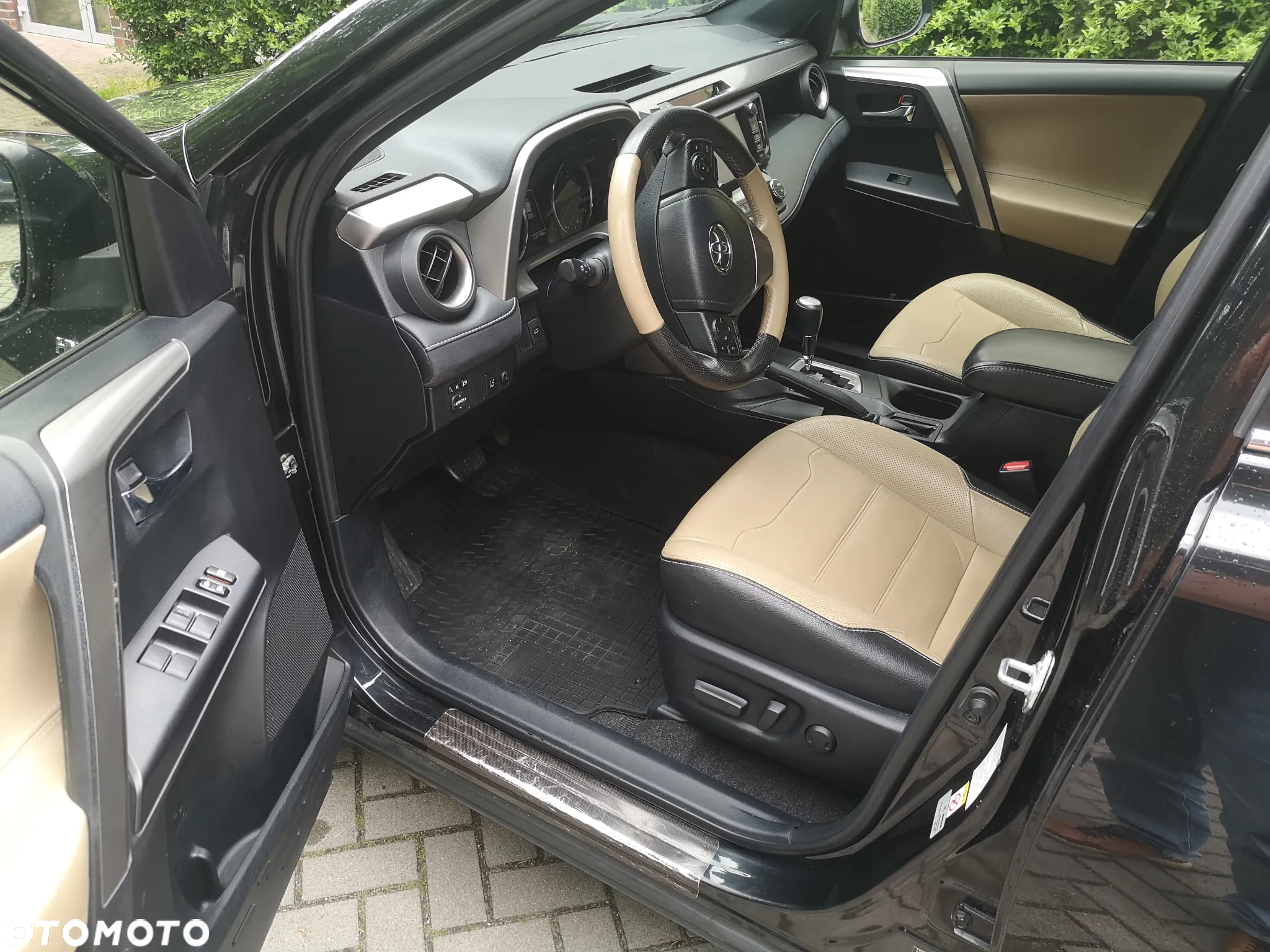 Toyota RAV4 Hybrid Platinum 4x2 - 7