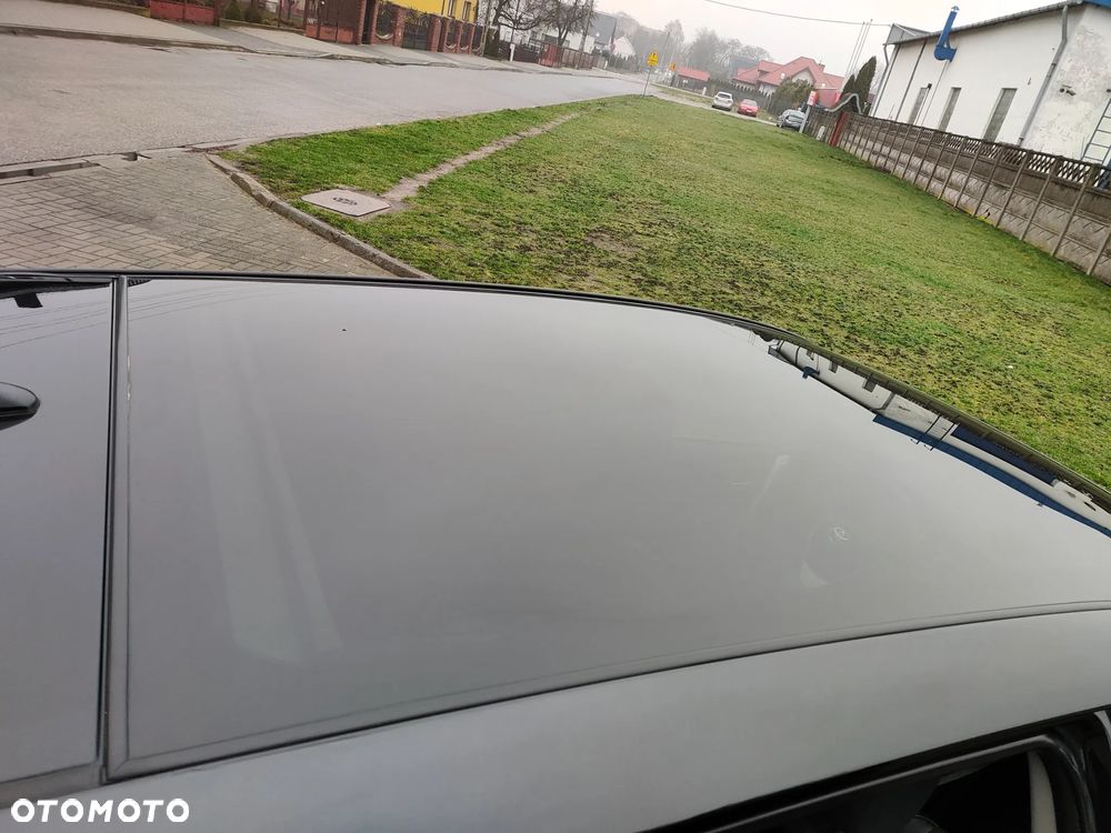Toyota Auris 2.0 D-4D Premium - 17