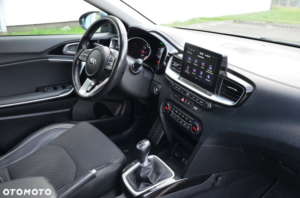 Kia Ceed 1.4 L Business Line Plus - 14
