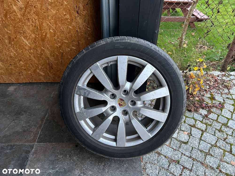 Porsche Cayenne Platinum Edition - 18