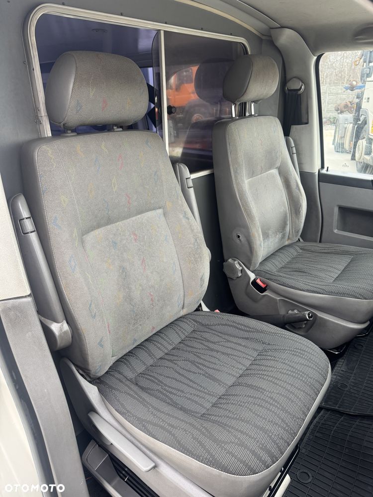 Volkswagen Transporter T5 Karetka Ambulans 2.5 TDI - 5