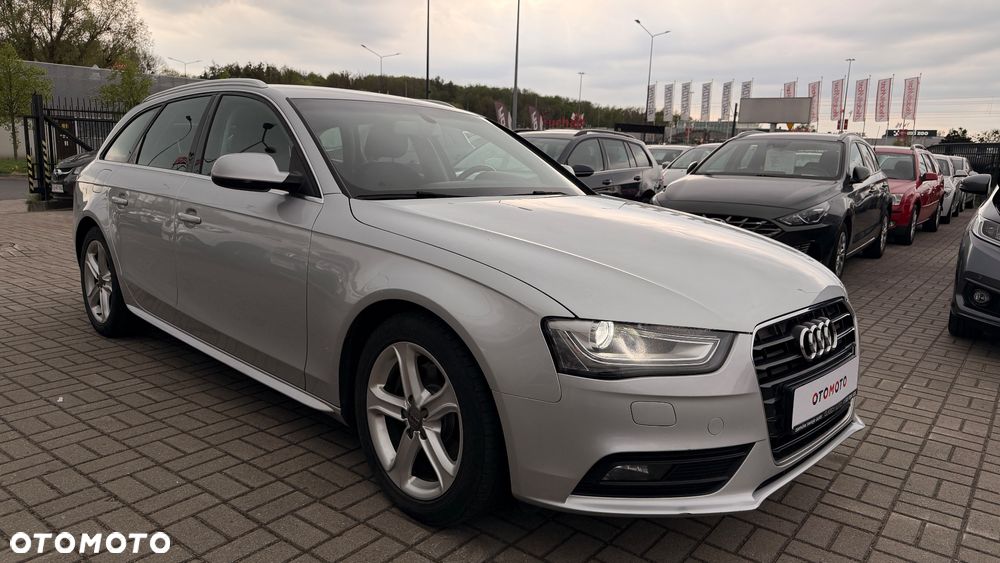 Audi A4 Avant 2.0 TDI - 11