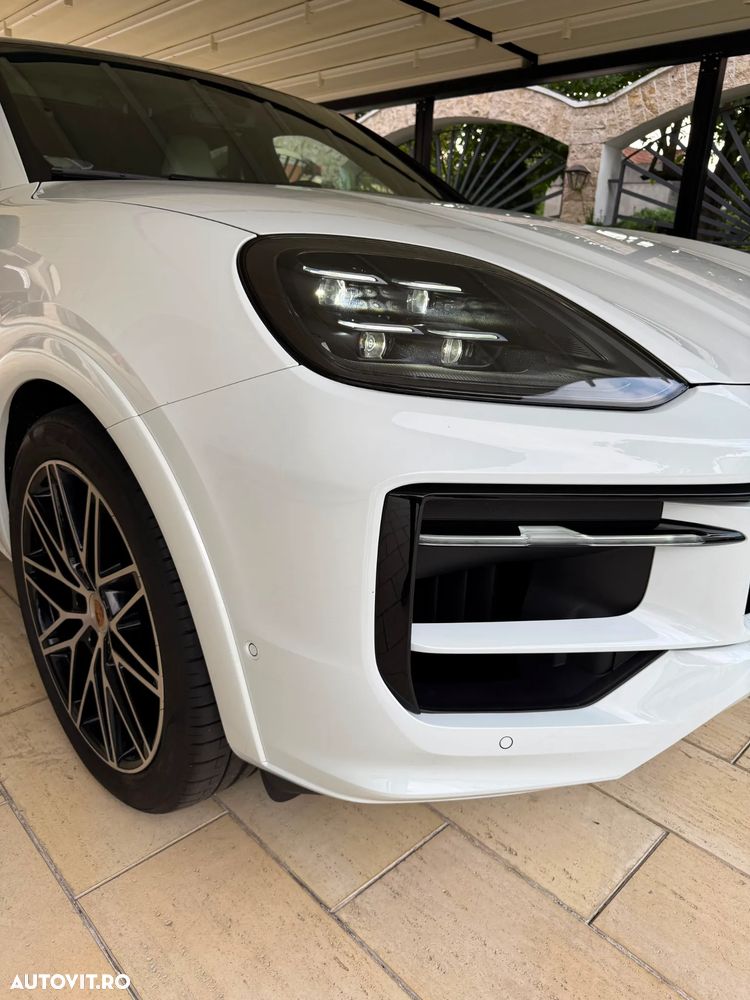 Porsche Cayenne Coupe - 18