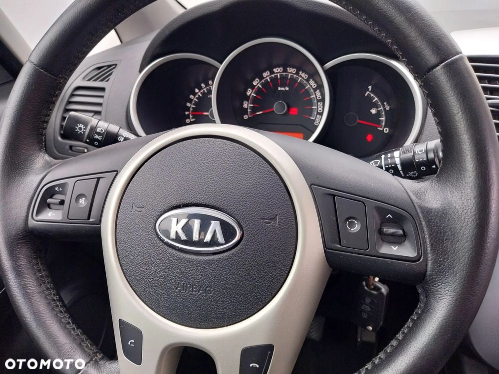 Kia Venga 1.6 CVVT Platinum Edition - 23