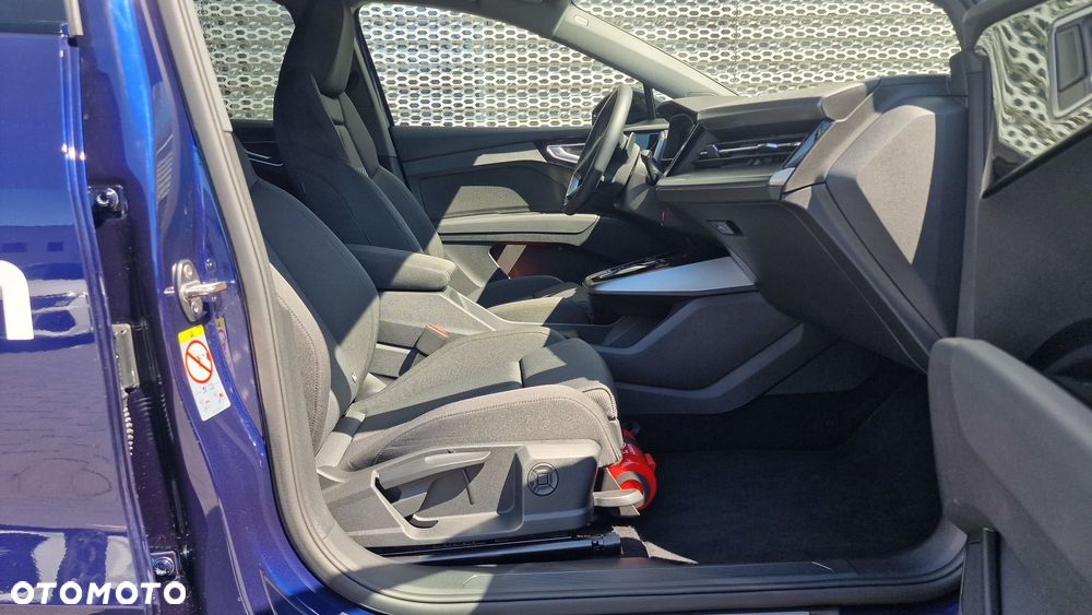 Audi Q4 e-tron - 23