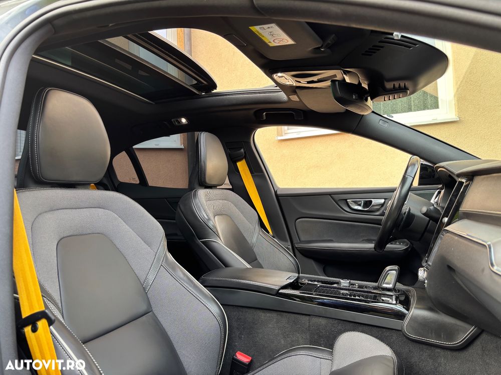 Volvo S60 T8 Recharge AWD Polestar Engineered - 17