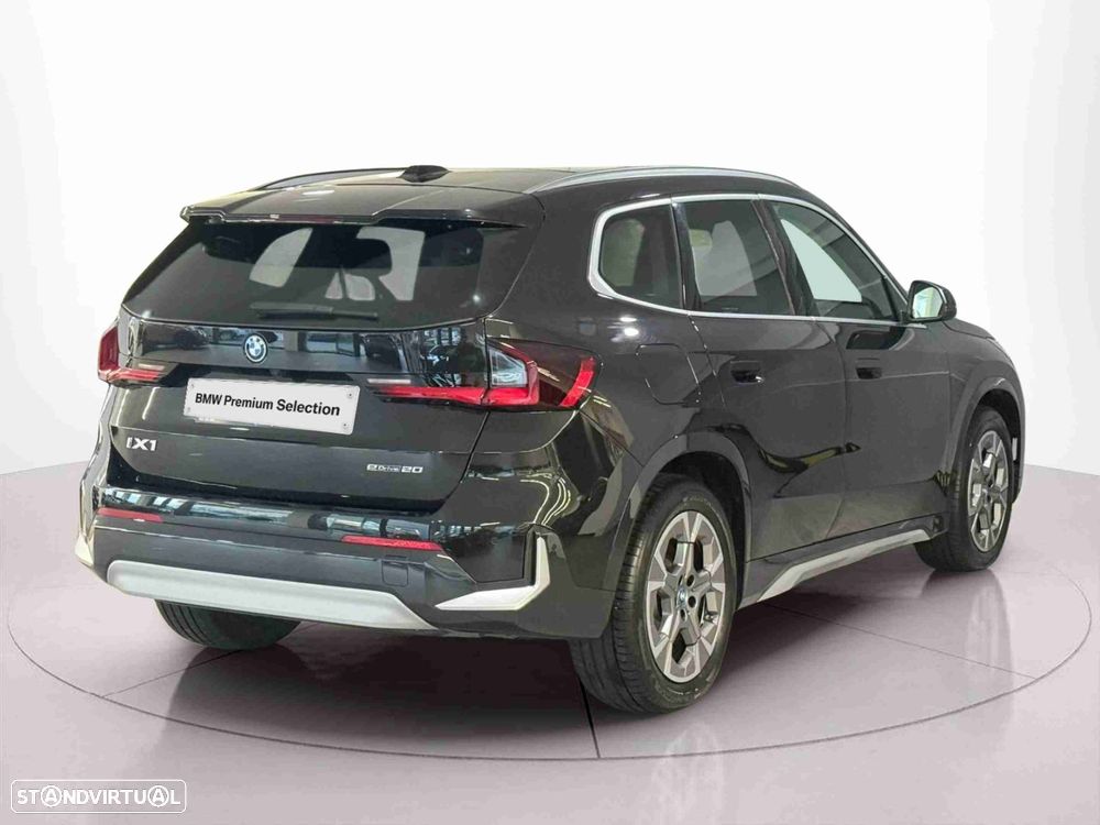 BMW iX1 eDrive20 xLine - 13