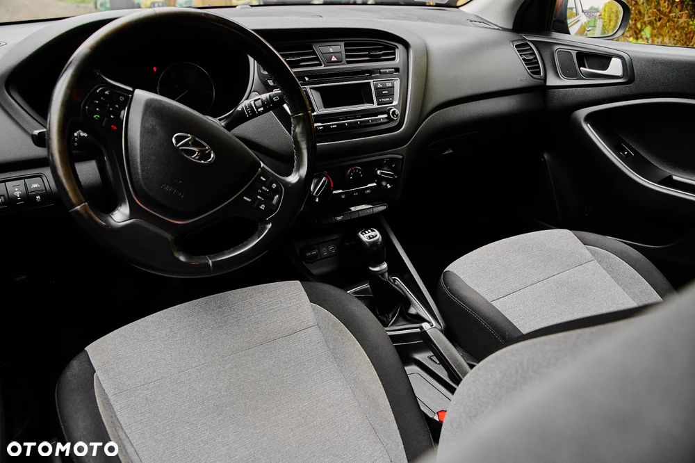 Hyundai i20 1.2 Elegant - 17