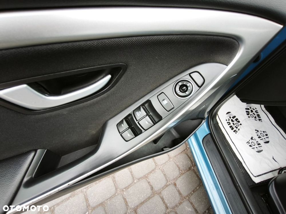 Hyundai i30 - 12