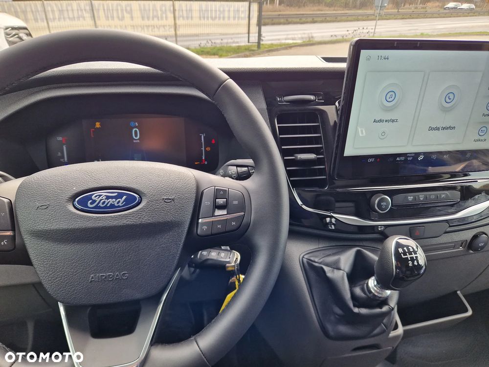 Ford Transit - 15