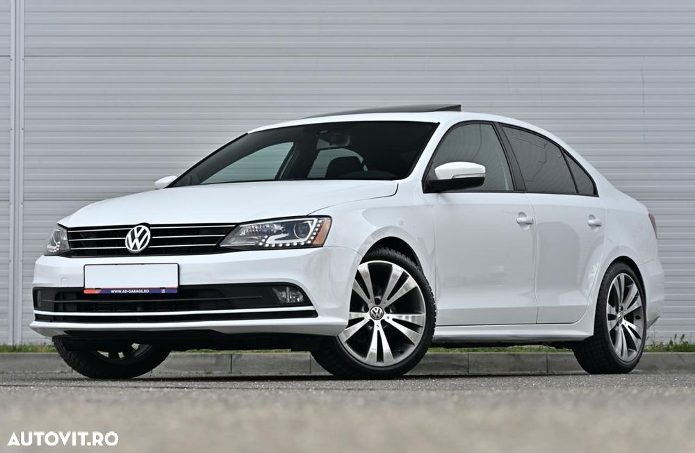 Volkswagen Jetta - 1