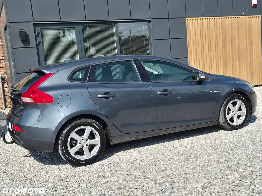 Volvo V40 D2 Momentum - 13