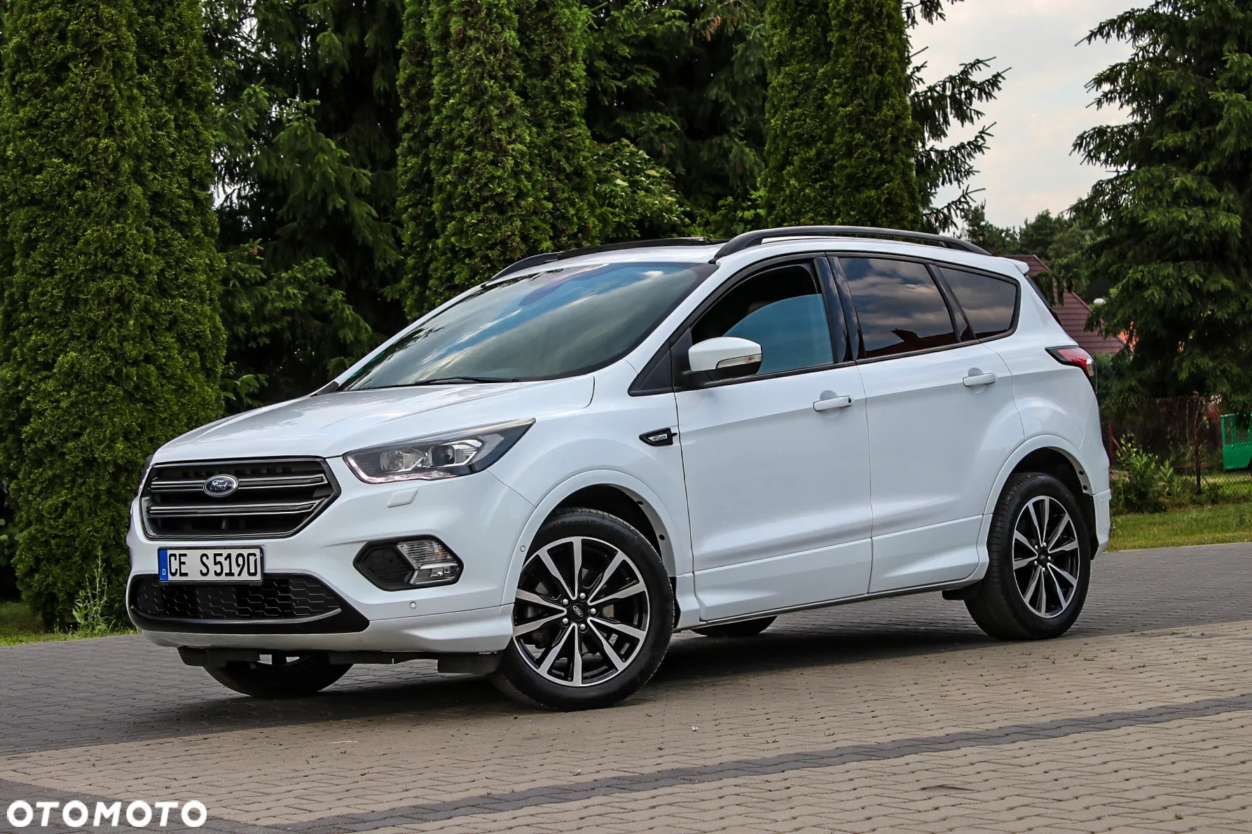 Ford Kuga 1.5 EcoBoost 2x4 ST-Line - 10