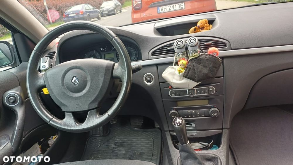 Renault Laguna 2.0 ESPerience - 10