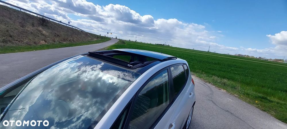 Kia Venga 1.6 CRDi XL - 9