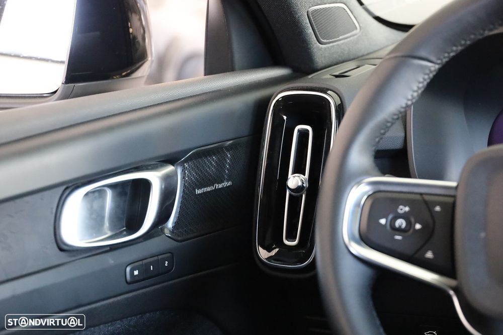 Volvo XC 40 Recharge Ultimate - 34