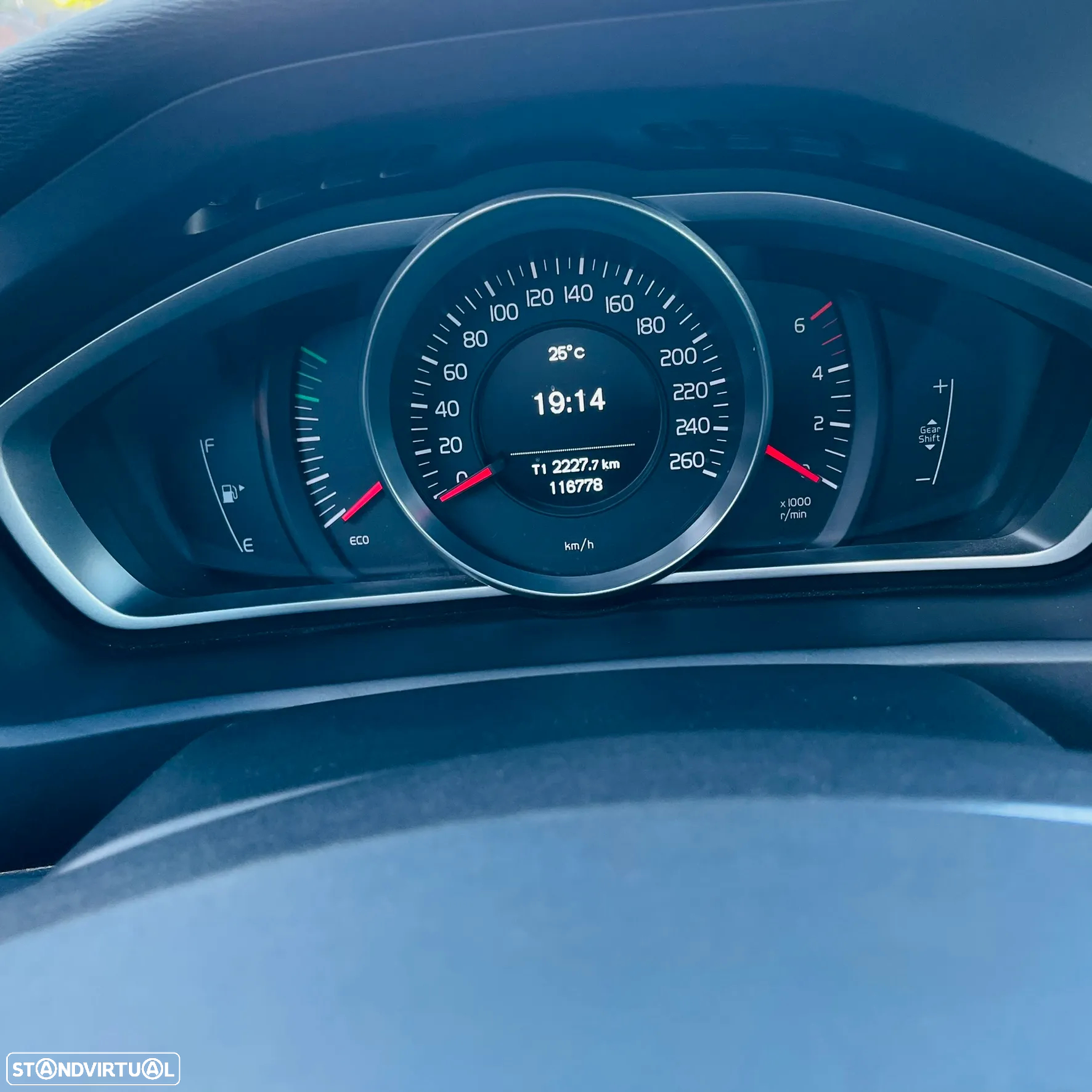Volvo V40 Cross Country 2.0 D2 Pro - 12