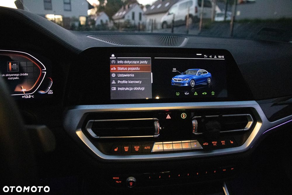 BMW Seria 3 320d xDrive Luxury Line - 11