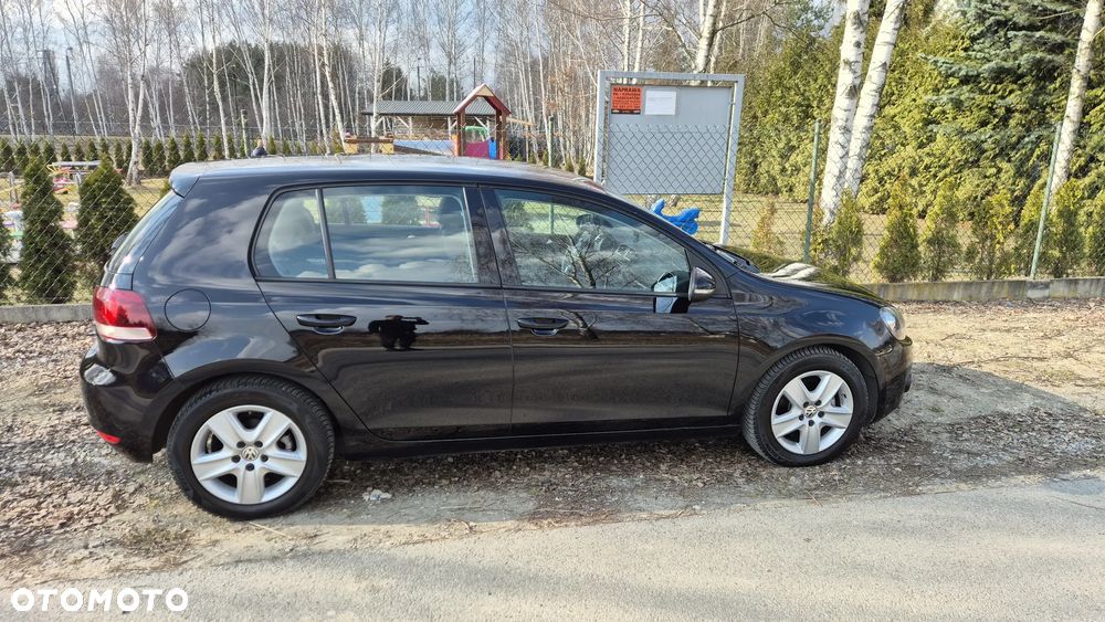 Volkswagen Golf 1.6 Comfortline - 4
