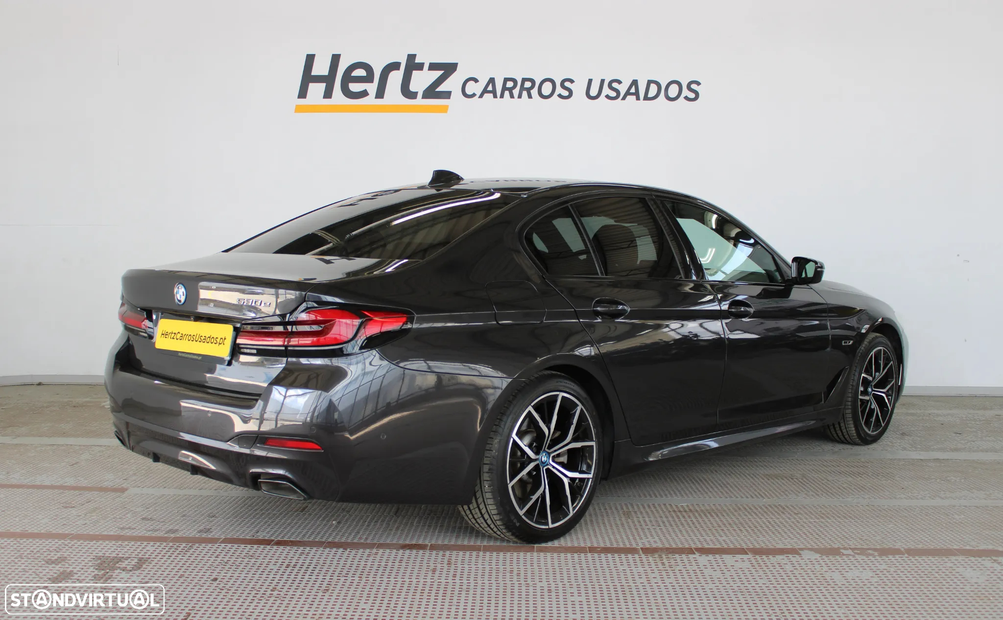 BMW 530 e Pack Desportivo M - 4