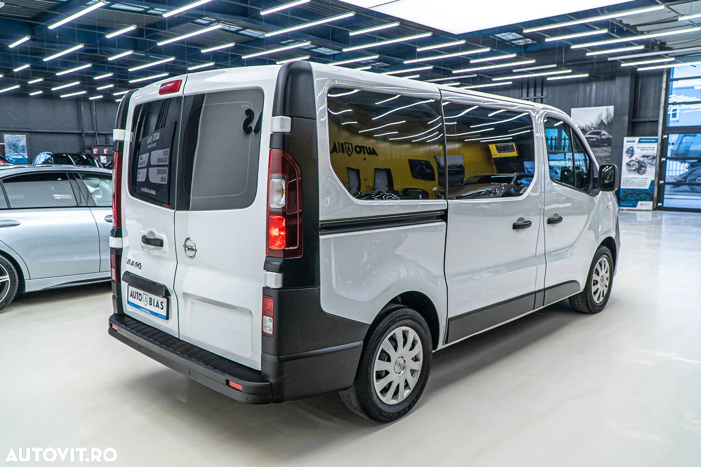 Opel Vivaro 1.6 D (CDTI) L1H1 - 8