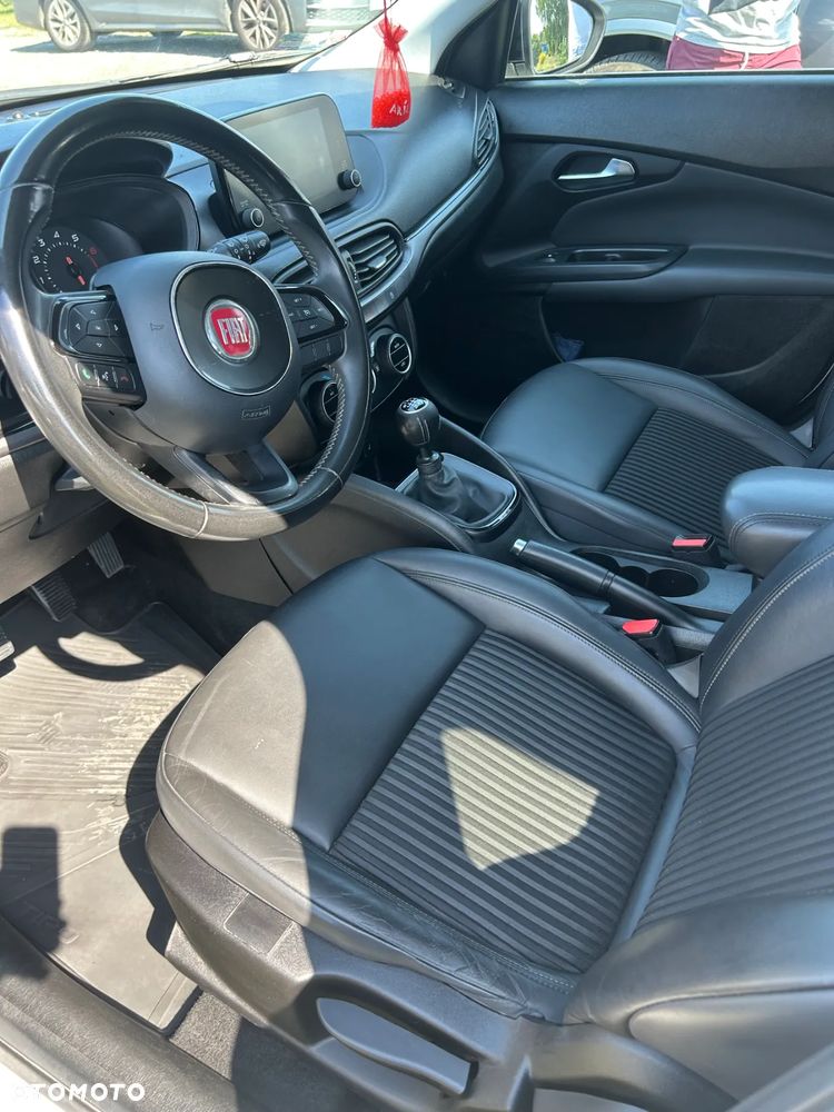 Fiat Tipo 1.4 T-Jet 16v S-Design - 5