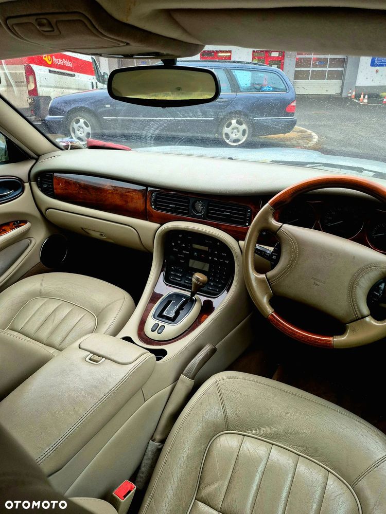 Jaguar XJ Sovereign 4.0 - 7