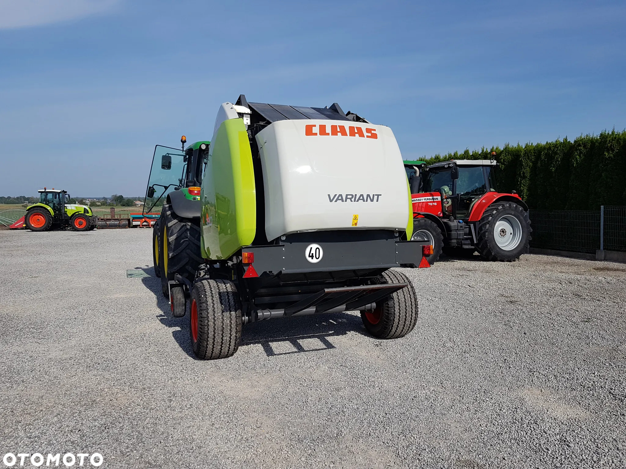 Claas VARIANT 380 - 5