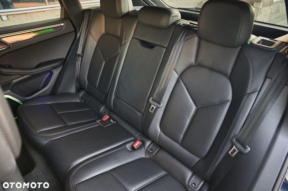 Porsche Macan - 25