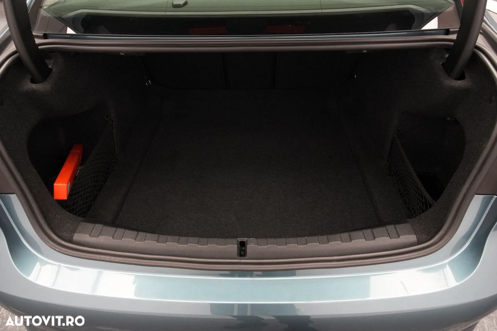 BMW Seria 3 320i AT - 25