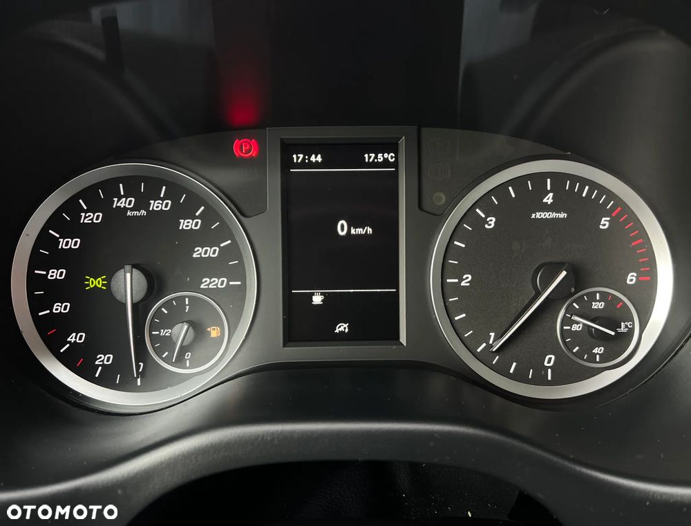 Mercedes-Benz Vito - 23