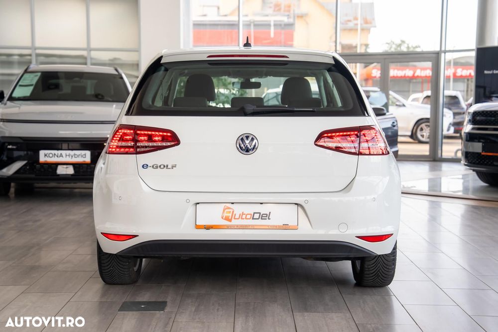 Volkswagen Golf - 9