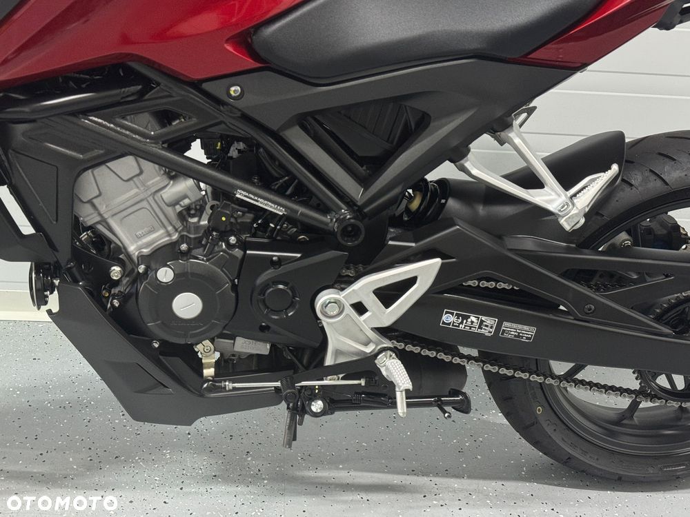 Honda CB - 22