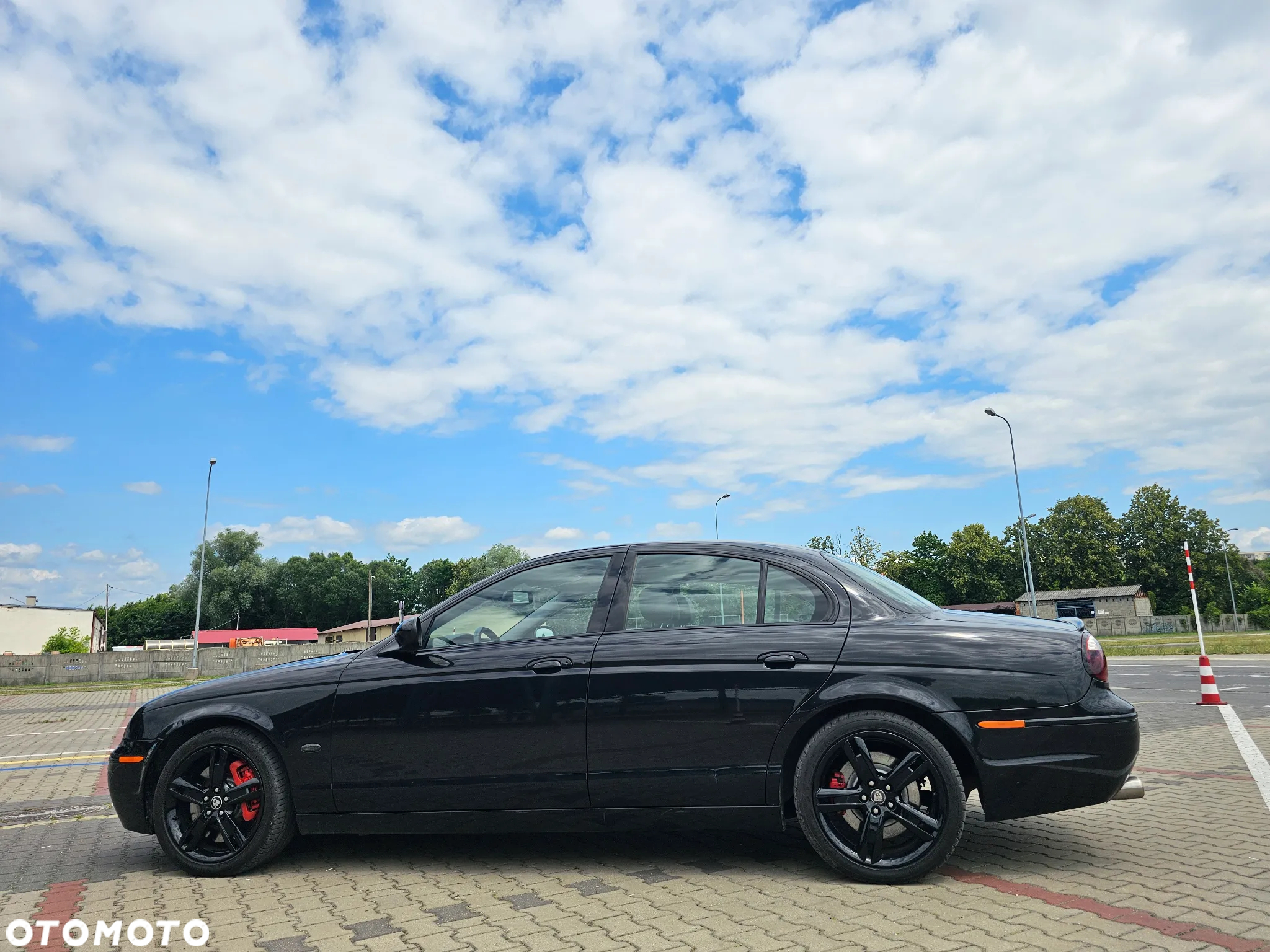 Jaguar S-Type R - 10