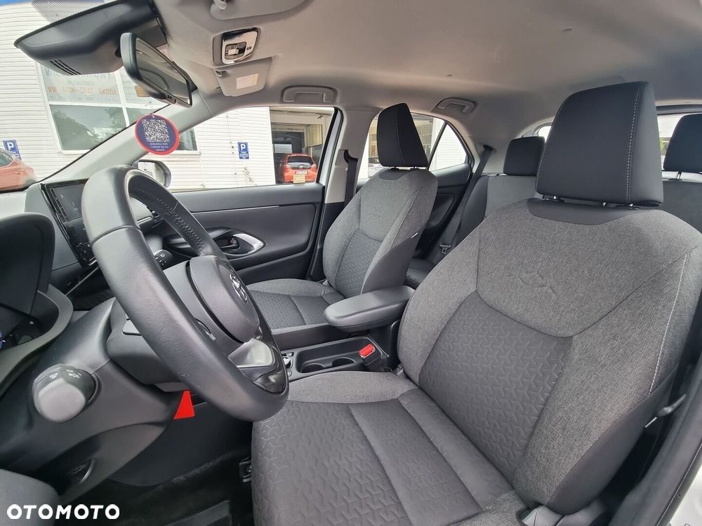 Toyota Yaris Cross Hybrid 1.5 Comfort 4x4 - 14