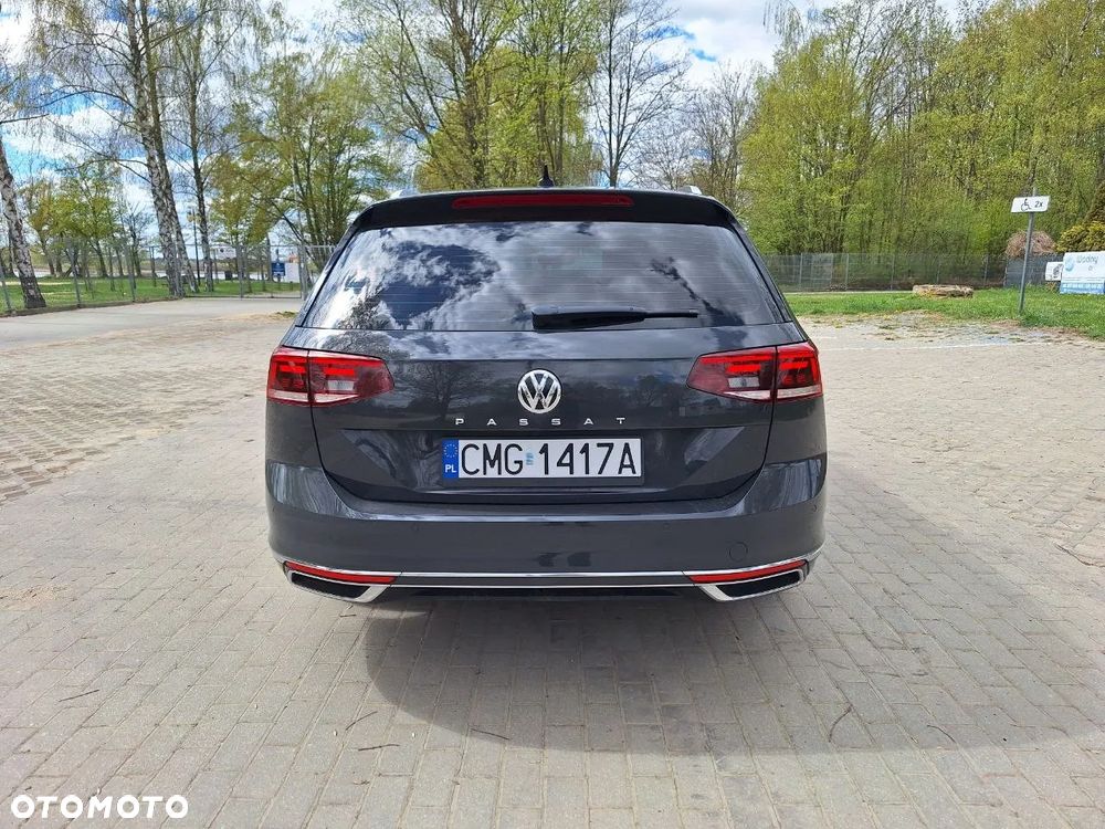 Volkswagen Passat 2.0 TDI SCR DSG Elegance - 5