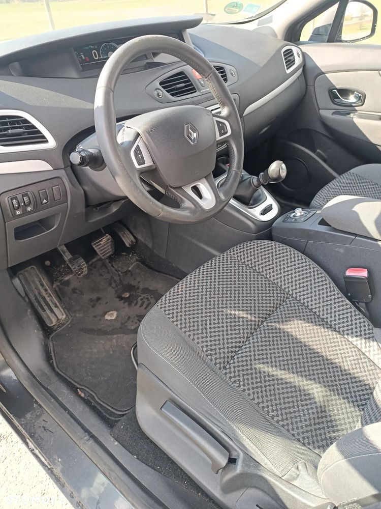 Renault Scenic 1.5dCi TomTom Edition - 9