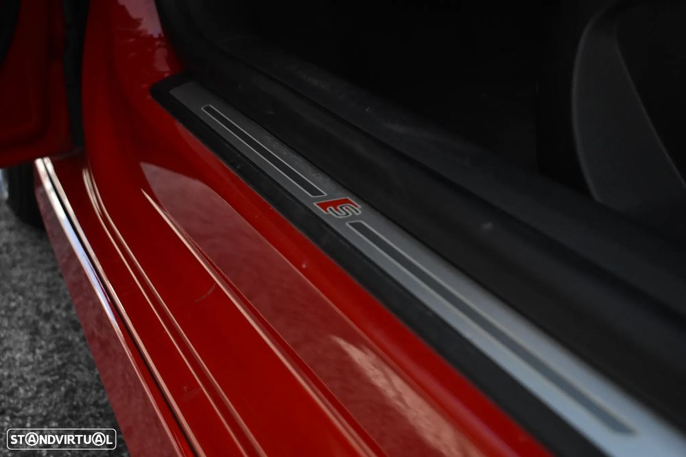 Audi A3 Cabrio 2.0 TDi S-line - 30