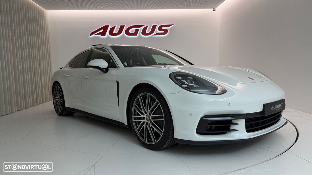Porsche Panamera 4 S - 1