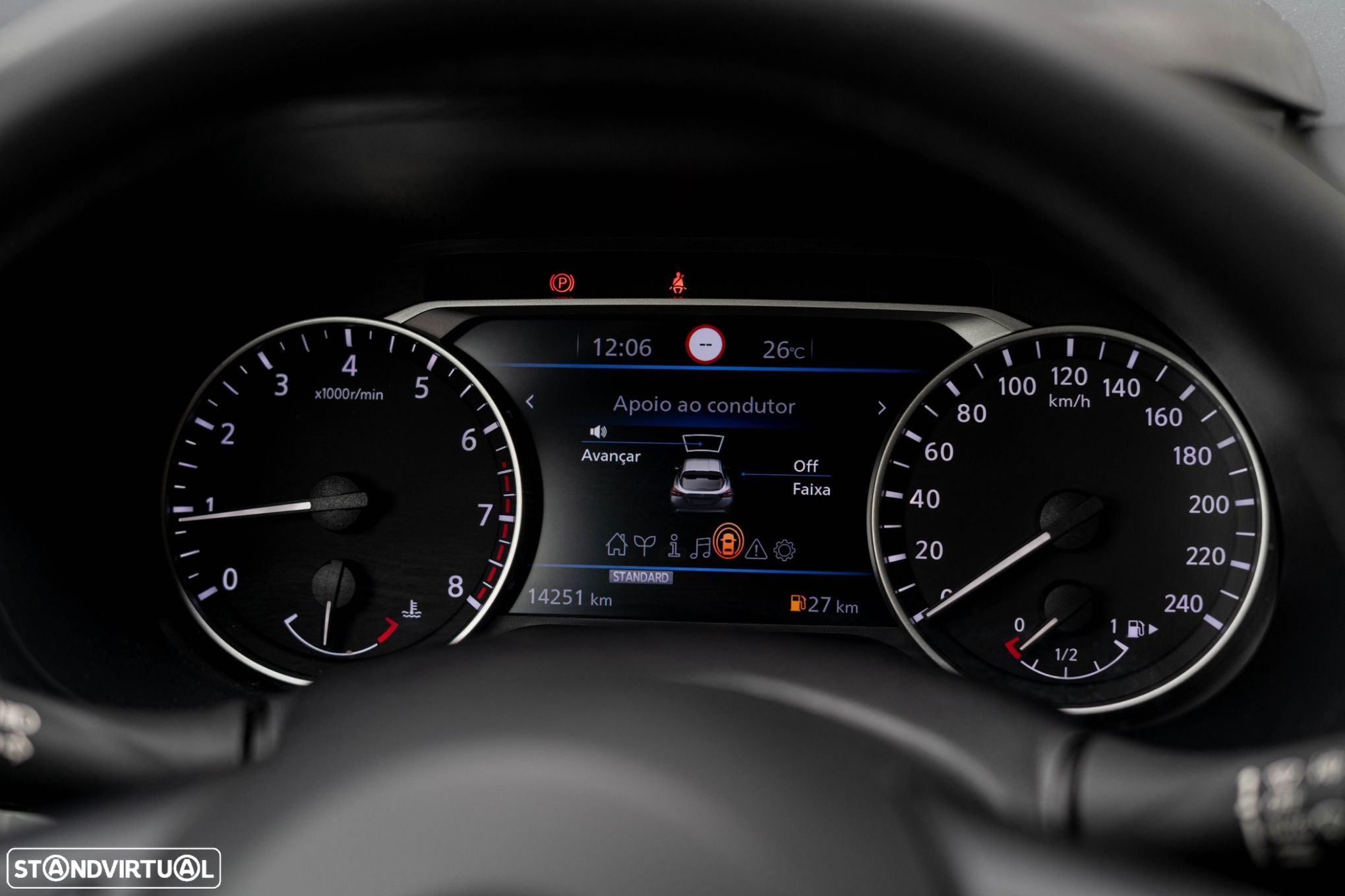 Nissan Juke 1.0 DIG-T Kiiro - 13