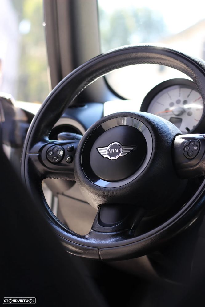 MINI 3 Portas Cooper D - 10