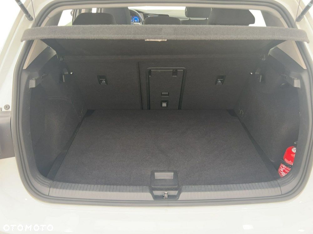 Volkswagen Golf 1.0 eTSI Life DSG - 11