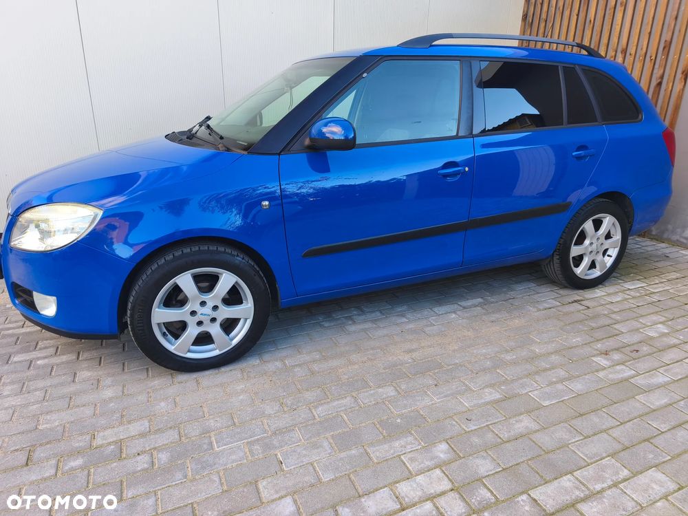 Skoda Fabia 1.6 16V STYLE Edition - 2