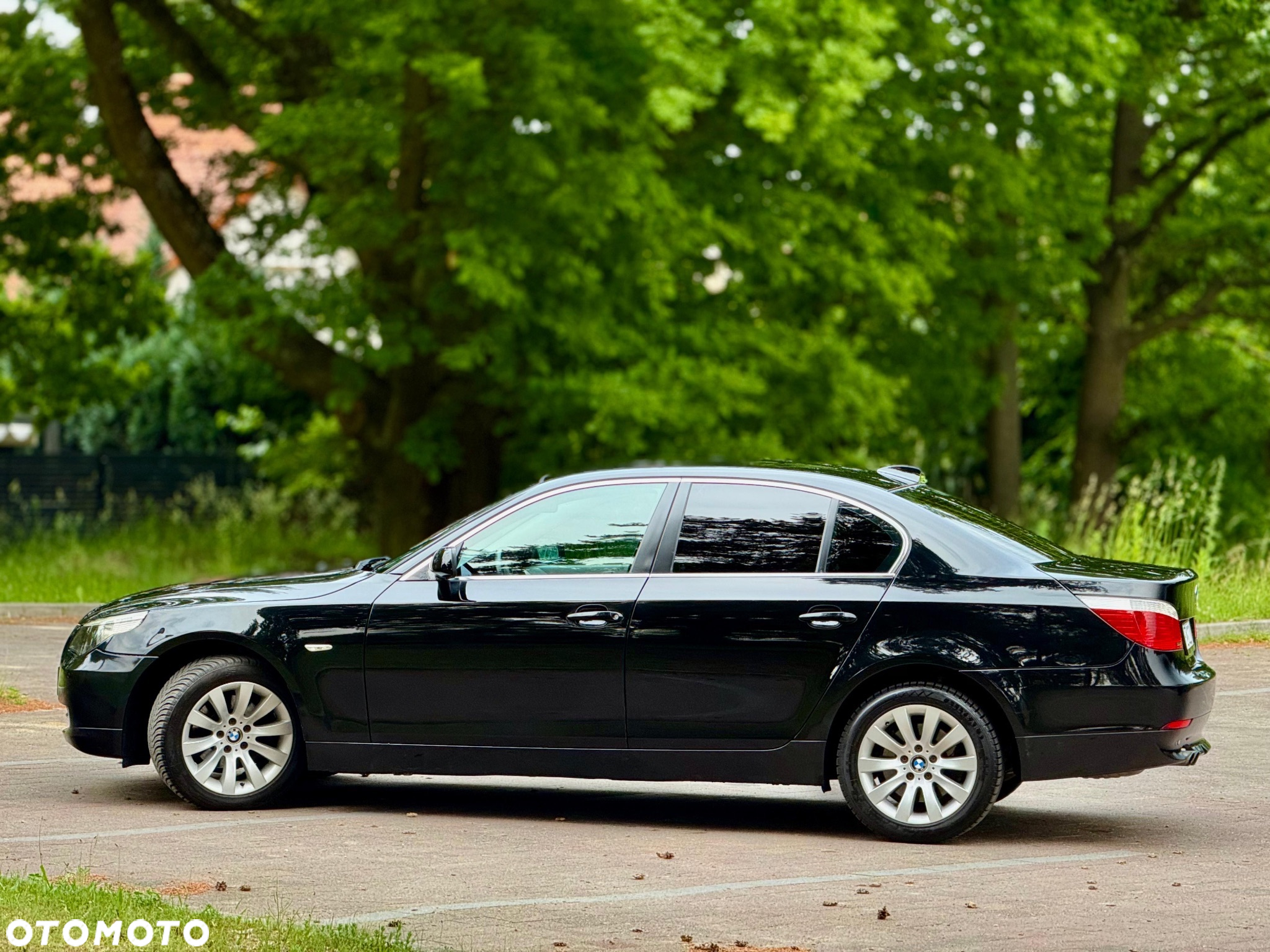 BMW Seria 5 520i - 15